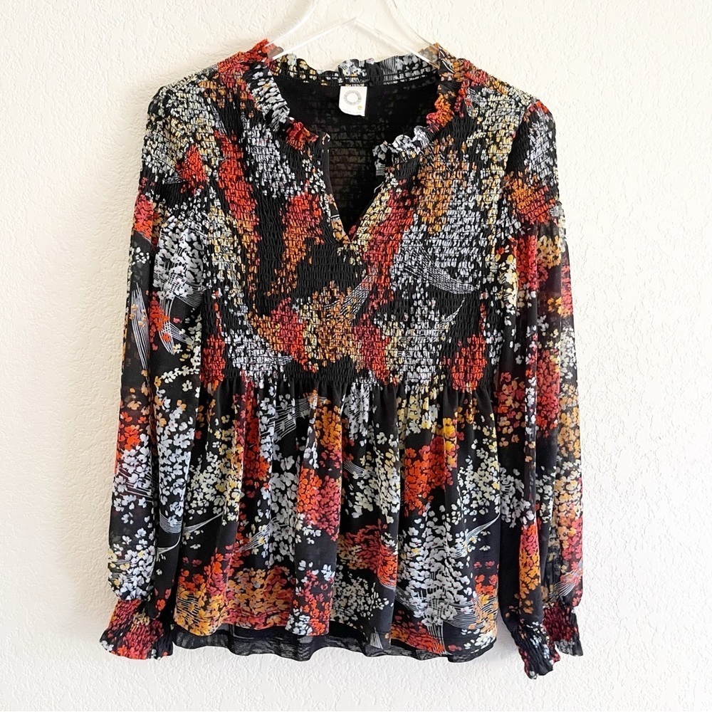 Anthropologie Akemi + Kin Adria Smocked top Floral Blouse Size Medium - Picture 2 of 11